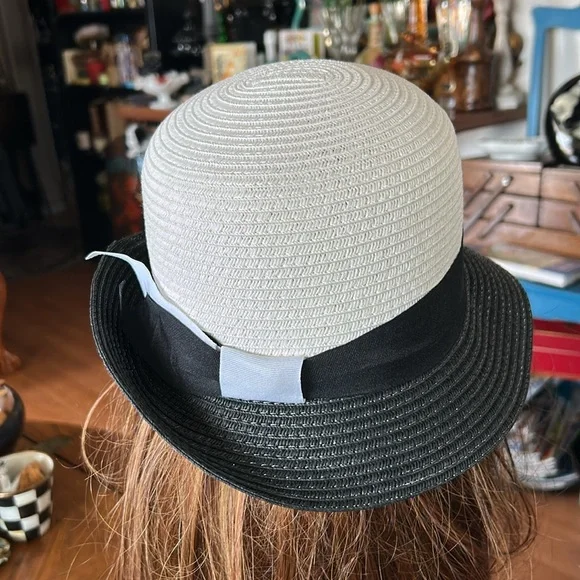 Vintage Black and White Straw Sun Hat - Picture 3 of 7